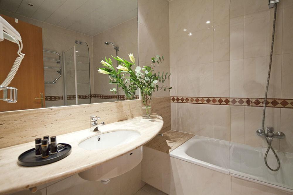 Aspasios Gran Via Appartement *