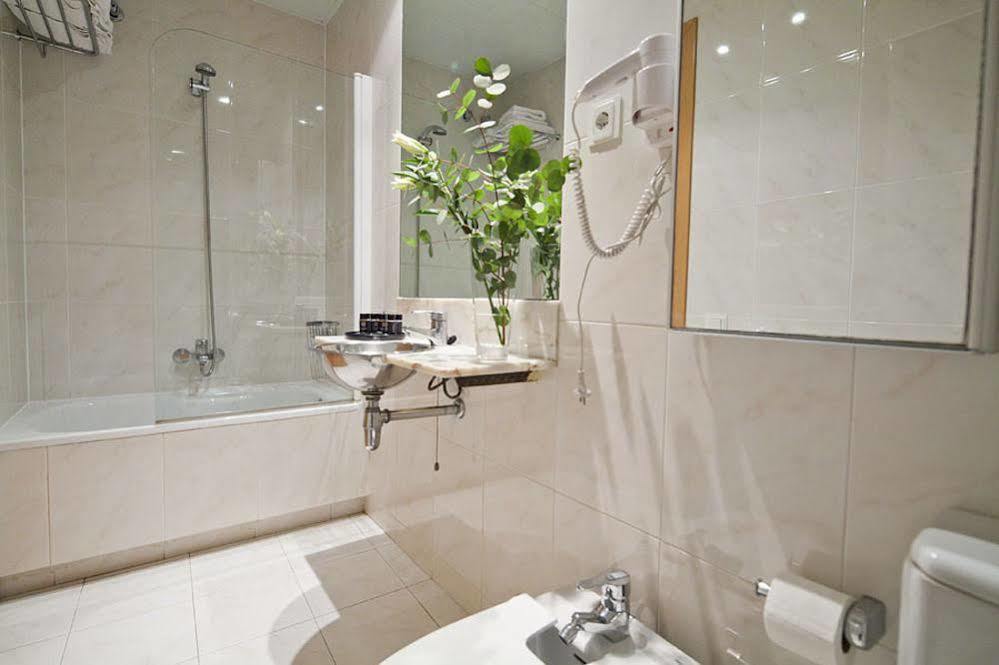 Aspasios Gran Via Appartement *